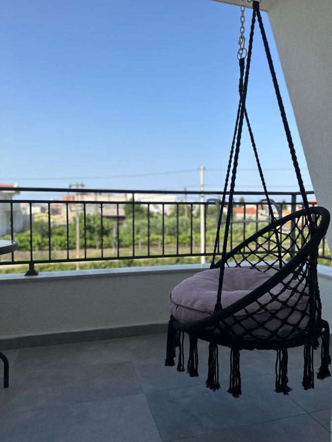 Danin Apartmani بار المظهر الخارجي الصورة