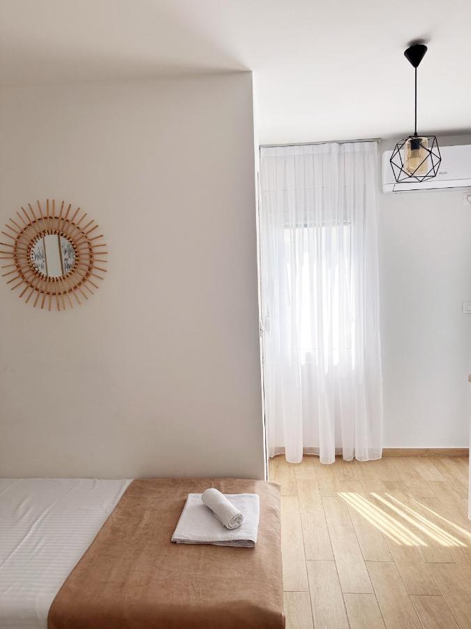 Danin Apartmani بار المظهر الخارجي الصورة