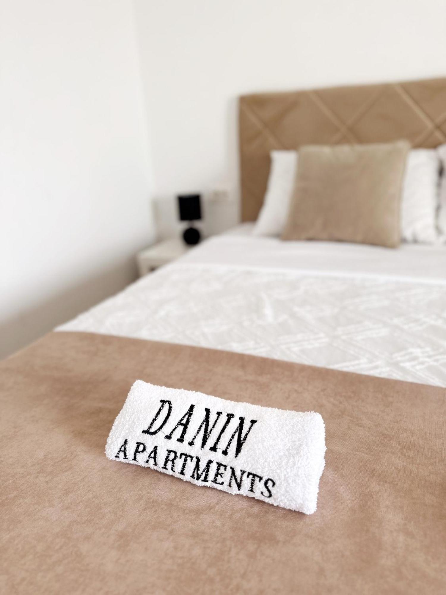 Danin Apartmani بار المظهر الخارجي الصورة