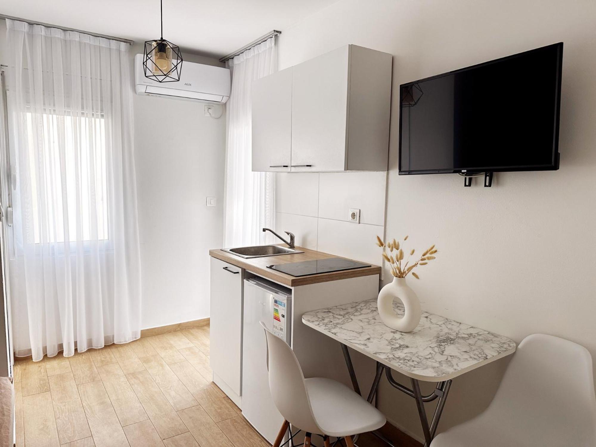Danin Apartmani بار المظهر الخارجي الصورة