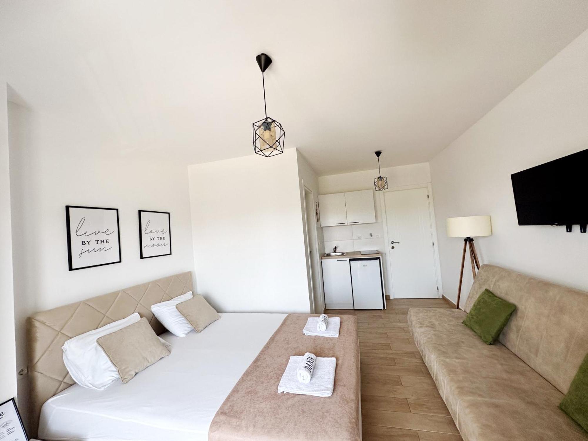 Danin Apartmani بار المظهر الخارجي الصورة