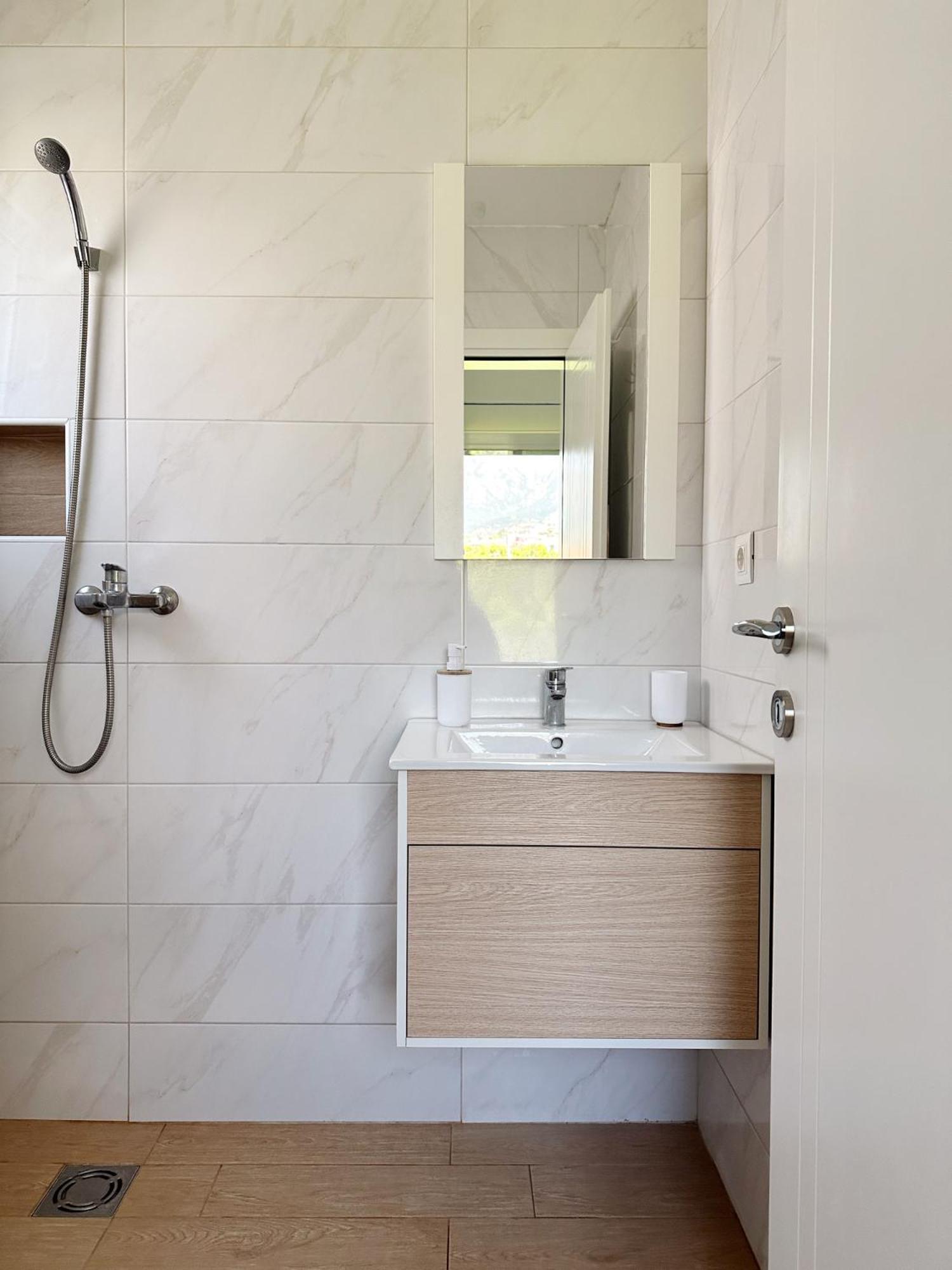Danin Apartmani بار المظهر الخارجي الصورة